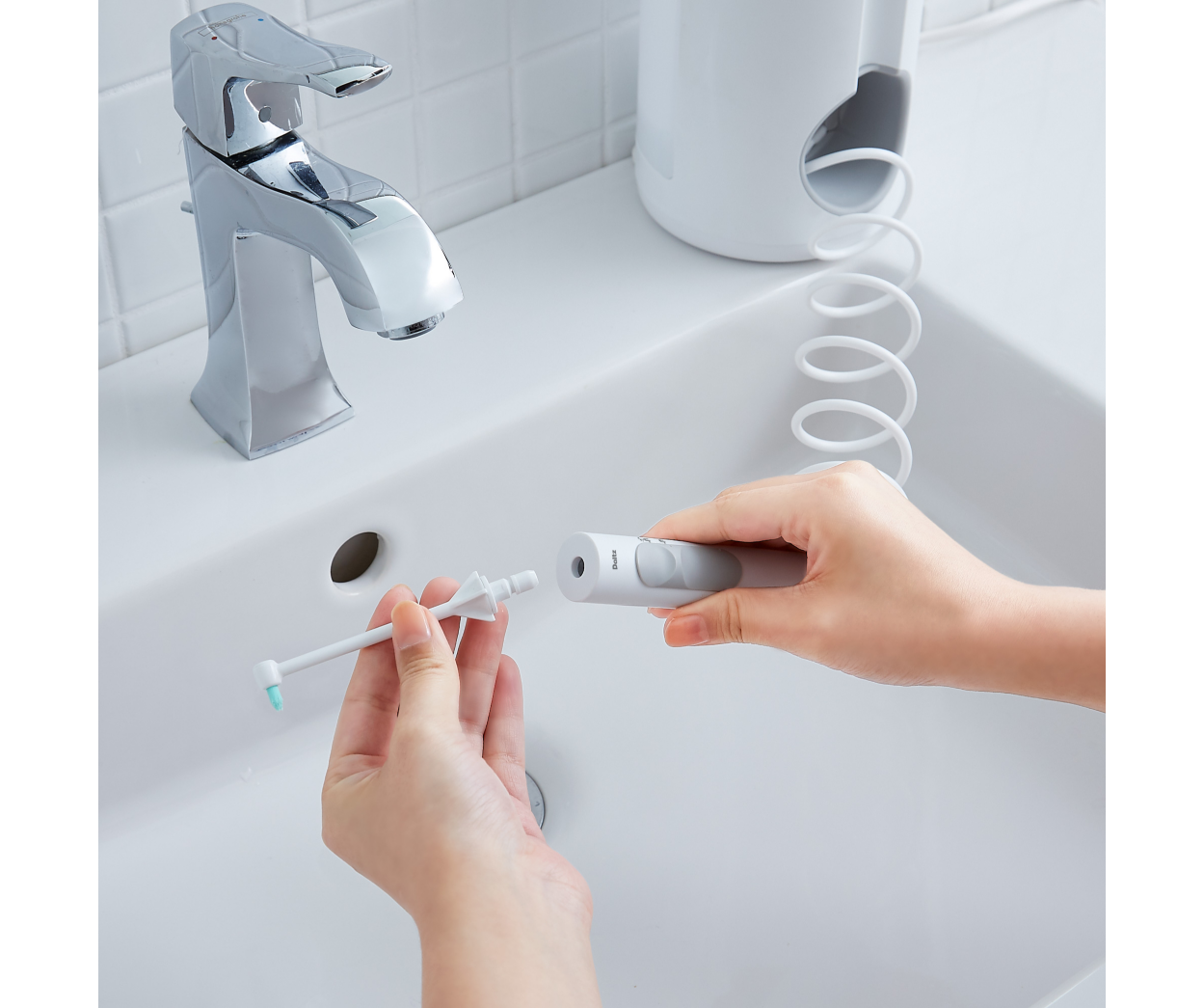 Panasonic Premium Oral Irrigator/Water Flosser with Ultrasonic Water Jet Nozzle & Tuft Brush (EW1613W541)